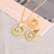 Picture of Fashion Big Gold Plated Necklace and Earring Set