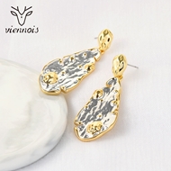 Picture of Dubai Medium Dangle Earrings with Beautiful Craftmanship