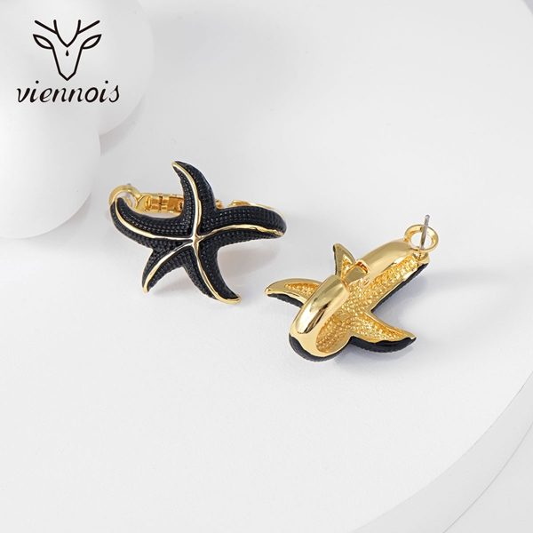 Picture of Dubai Gold Plated Stud Earrings with Fast Shipping