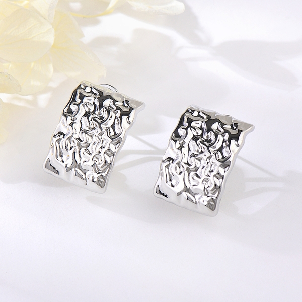 Picture of Nice Medium Dubai Stud Earrings