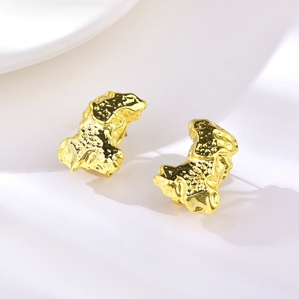 Picture of Dubai Medium Stud Earrings with Worldwide Shipping