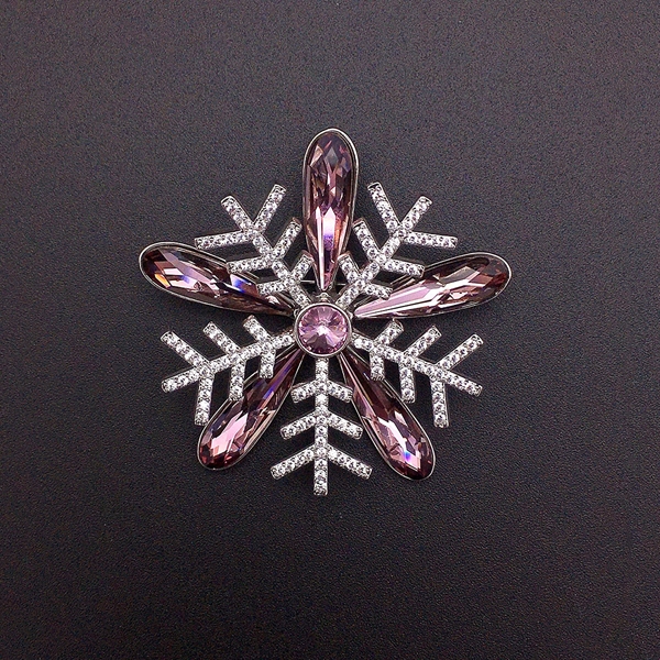 Picture of Great Swarovski Element Medium Brooche