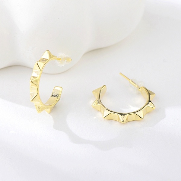 Picture of Fast Selling Gold Plated Medium Stud Earrings from Editor Picks