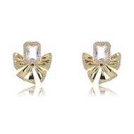 Picture of Low Price Gold Plated Copper or Brass Big Stud Earrings from Trust-worthy Supplier