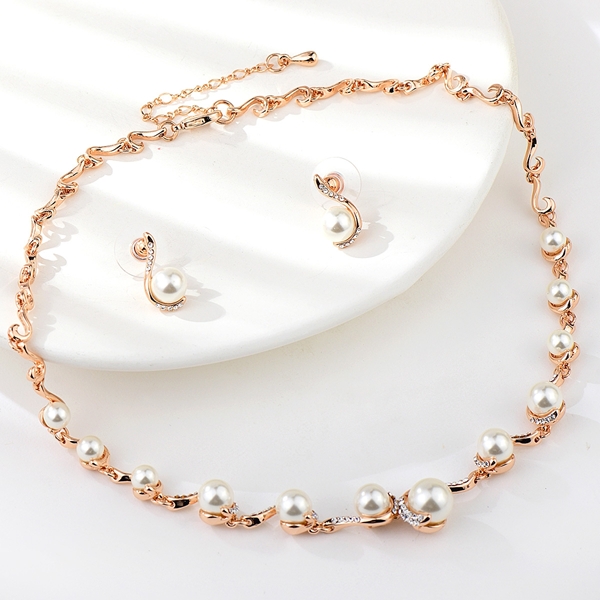 Picture of Best Artificial Pearl White 2 Piece Jewelry Set